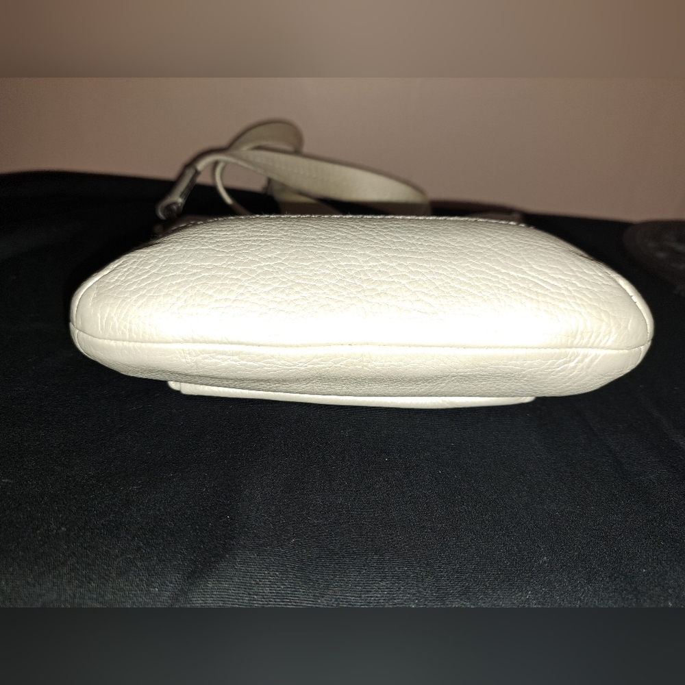 Coach Park Pearl White Leather Swingpack Crossbody Bag!! - Picture 4 of 9
